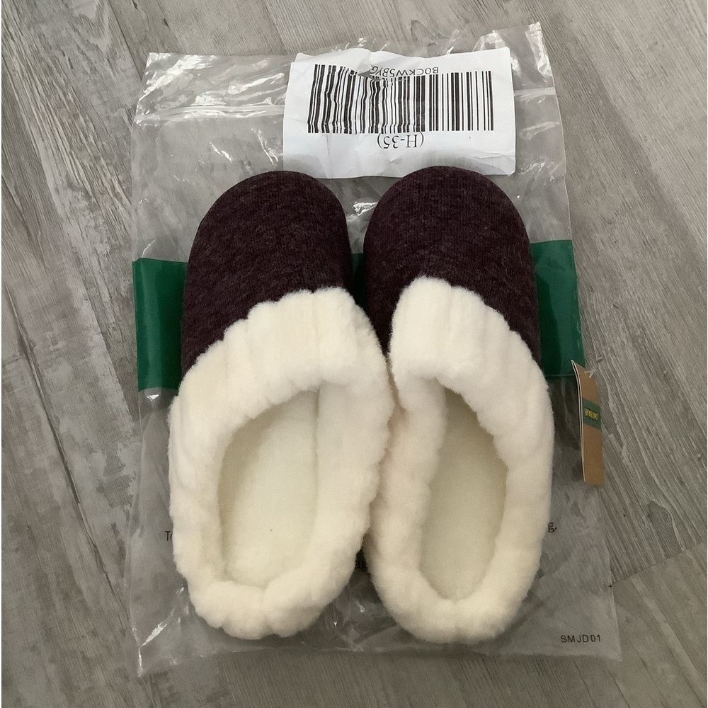 Brown And White Memory Foam Slippers🇺🇸 - Picture 3 of 4